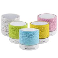 Mini-enceinte portable A9 avec lumière LED, basses puissantes, lecteur de musique sans fil, lecture de carte TF, design craquelé, enceinte cadeau, pour extérieur, OEM