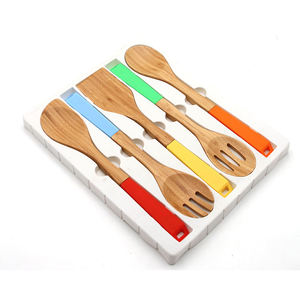 Juego de cubiertos de madera de acacia, mango, pino, madera roja y otras maderas disponibles con diseño personalizado por M.I.G. EXPORTACIONES. - Product Image 5