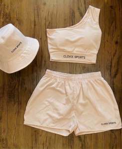 Ensemble de yoga personnalisé pour femme avec logo, soutien-gorge de sport asymétrique et short, tenue de sport et de fitness pour l'été - Product Image 6