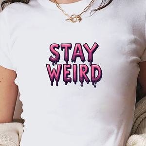 STAY WEIRD เสื้อยืดแขนสั้นพิมพ์ลาย Y2K สำหรับผู้หญิง - Product Image 3