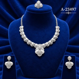 MOLL JEWELLERS คลาสสิก ซิงค์อัลลอยด์ชุบเงิน ดีไซน์ดอกไม้ปะการัง สร้อยคอแฟชั่น ชุดต่างหู เครื่องประดับงานแต่งงานของผู้หญิง A-23492 - Product Image 3