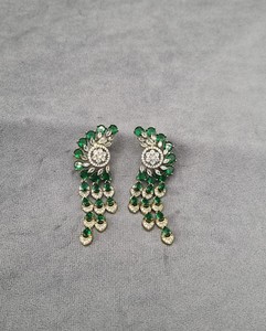 Pendientes colgantes con borlas de varias hebras y dijes de flor con diamantes americanos para mujer, accesorios de moda elegantes y a la última para mujer - Product Image 6