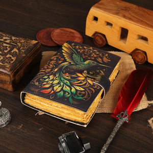 Hermoso Cuaderno de Cuero A4 Hecho a Mano con Diseño Vibrante de Colibrí en Relieve, Páginas Ecológicas para Dibujar, Ideal para Regalo - Product Image 4