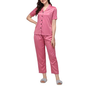 ชุดนอนผู้หญิงสวมใส่สบายมีสไตล์ - Product Image 1