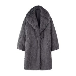 Élégant manteau poncho noir en fausse fourrure avec manches longues et texture moelleuse, vêtement d'extérieur d'hiver, longueur midi, design ouvert sur le devant - Product Image 5