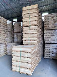 Planches en bois massif - Forme carrée/rectangulaire, couleur naturelle pour la construction, les meubles - Product Image 5