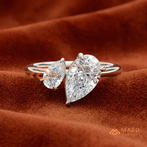 Anillo de compromiso de plata de ley 925 con moissanita en forma de pera, joyería nupcial de moissanita y diamantes para mujer, banda de lujo de EE. UU. - Product Image 1