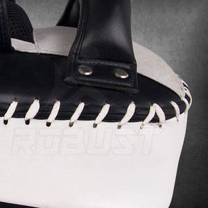 Protector de Piernas Profesional de Cuero Vacuno para Entrenamiento de Artes Marciales, Boxeo, MMA y Fitness - Protector y Ecológico - Product Image 4