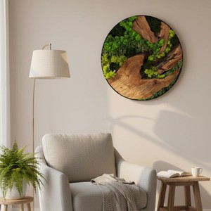 Décoration murale ronde en bois et mousse naturelle, faite à la main, pièce d'art de luxe inspirée de la forêt - Product Image 1