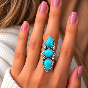 Anillo Ajustable de Turquesa Mohave Estilo Bohemio Occidental Hecho a Mano con 2 Perlas y 1 Piedra Ovalada, Joyería de Gema de Declaración - Product Image 2