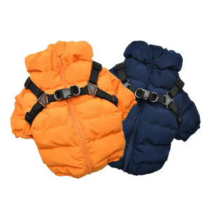 Abrigo de Invierno Acolchado sin Mangas de Alta Calidad con Capucha, Chaquetas de Invierno para Perros, Precio Razonable, para Uso en Exteriores, Abrigos Cálidos para Perros - Product Image 1