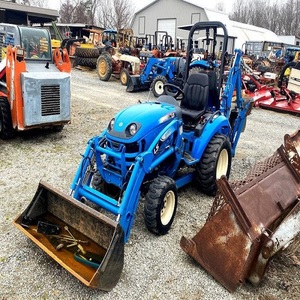 Tracteur diesel haute performance LS avec transmission 4x4 et fonction PTO, idéal pour les besoins en équipement agricole moderne - Product Image 6