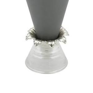 Brûleur à Bakhoor moderne en forme de cône gris avec détails en filigrane argenté et base en verre pour une fragrance et une décoration élégantes pour la maison - Product Image 4