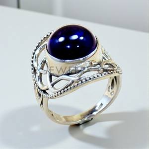 แหวนเงินแท้ 925 ดีไซน์วินเทจทรงกว้าง ประดับด้วยพลอยอเมทิสต์สีม่วงธรรมชาติ เครื่องประดับชั้นดี สไตล์วิคตอเรียนทันสมัย เหมาะสำหรับเป็นของขวัญสำหรับเธอ - Product Image 1