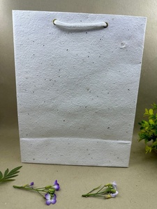Bolsa de Papel Blanca Elegante Hecha a Mano para Tiendas de Cosméticos y Salones, Bolsas para Cosméticos, Joyería y Colecciones de Regalos, Empaque para Venta al por Menor - Product Image 4