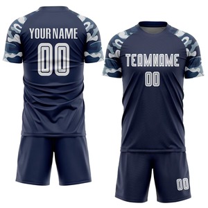 Uniforme de Fútbol Personalizado de Alta Calidad, Nuevo, Venta al por Mayor para Equipos, Transpirable, con Logotipo del Equipo Impreso en Serigrafía, Varios Tamaños - Product Image 1