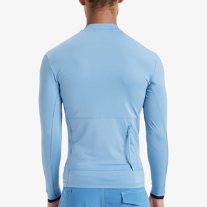 Rashguards de qualité supérieure pour adultes, manches longues, respirants et à séchage rapide, tailles personnalisables. - Product Image 2