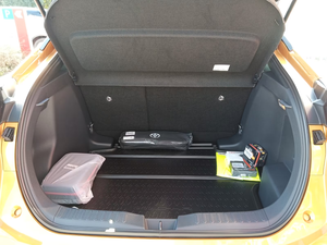 Toyota C HR 2.0 Hybrid SUV Automatic Navigation Rear View <b>Camera</b> Apple CarPlay Android Auto Low Mileage Used Car - Product Image 5