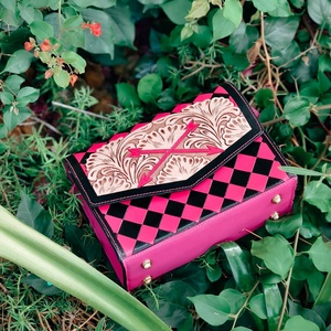 Bolso Cruzado de Cuero Genuino Venus Leathers, Hecho a Mano, con Patrón Floral y Letras, Estilo Western, Portátil, de Poliéster, ¡Gran Venta! - Product Image 4