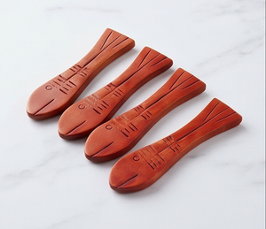 4 piezas de soportes para cucharas de madera con forma de pez, ecológicos, hechos a mano, para uso en la cocina y en el hogar. - Product Image 4