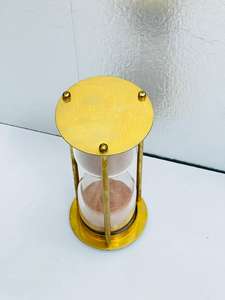 Reloj de arena 3D de latón macizo de 8'' |   Cruz de Ángel Decorativa Vintage, Pieza de Mesa de Estilo Moderno para Graduación, Fiesta de Cumpleaños - Product Image 3