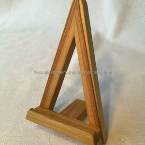 Porte-livres de cuisine en bois de style campagnard pour cuisines rustiques, apportant un charme naturel et un support pratique pour les recettes - Product Image 1