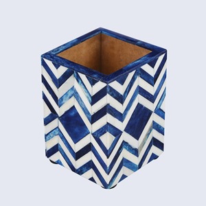 Porte-stylo artisanal Faizacraft en os incrusté bleu avec motif carré pour le bureau et comme cadeau - Vase de table Art Déco - Product Image 4