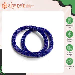 Bracelets en perles de verre faits main exclusifs pour femmes, de qualité supérieure, très tendance, durables, avec aiguille à crocheter – En promotion - Product Image 2