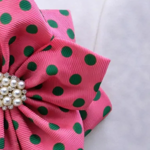 Broche de Flor con Rayas Rosas y Verdes, Elegante Pin Floral para Solapa, Accesorio de Moda para Mujer con Diseño de Rayas - Product Image 4