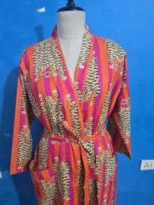 Bata Kimono de Algodón Hecha a Mano 100% Algodón para Mujer, Larga, Estilo Bohemio Hippie, Vestido Kimono, Túnica Étnica con Estampado de Tigre - Product Image 4