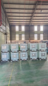 Contenedor IBC de 1000L, Estructura Metálica Azul, Marca BlueOne, Alta Calidad, No Inflamable, 40% Urea + 60% Agua Desionizada, Gas de Escape, 1 Año de Garantía - Product Image 6