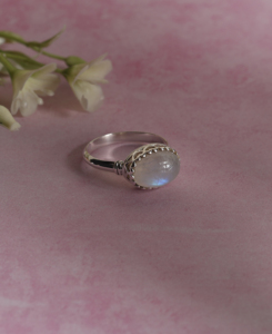 Silver Tone Gold Plated Oval Cut <b>Crystal</b> Bezel Setting Vintage Plain Band <b>Ring</b> Jewelry Gift for Women - Product Image 5