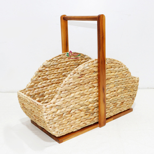Water Hyacinth Storage Basket with Wooden Handle <b>Rustic</b> Design for <b>Wardrobe</b> Organization Multifunction - Product Image 2
