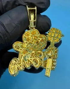 Colgante de Abeja para Hombre con Moissanita Real de Corte Redondo de 2.80Ct, Chapado en Oro Amarillo de 14K - Product Image 2