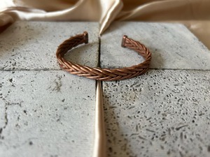 Bracelet tressé en cuivre, bijoux en métal faits à la main pour hommes et femmes, Design exquis de luxe - Product Image 3