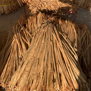 Vente en gros de matière première écologique en jacinthe d'eau séchée pour tapis artisanaux et de cuisson, prête à l'exportation en vrac - Mme Lily - Product Image 5