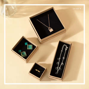 Boîte en carton pliable avec logo personnalisé pour le rangement et l'emballage de cartes à jouer - Product Image 4