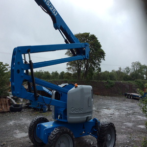 Modern Articulated Boom Lift Cherry Picker With Superior Hydraulic Lifting System And Enhanced Stability For <b>Elevated</b> Tasks - Product Image 4