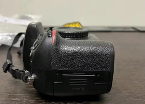 Cámara réflex digital de fotograma completo Nikon D800 usada con sensor CMOS y tarjeta SD - Opción económica - Product Image 1