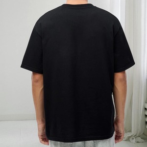 T-shirt noir oversize pour homme avec impression de main verte et citation motivante, sérigraphié, col rond, manches courtes, style décontracté - Product Image 2