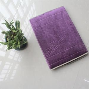 Tapis de prière à dossier portable nouveau design tapis de prière islamique épais en gros culte musulman tapis de prière musulman de voyage en relief - Product Image 6