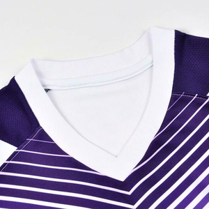Ensembles d'uniformes de football pour hommes sur mesure de qualité supérieure, respirants, professionnels, légers, pour l'entraînement, avec short - Product Image 5
