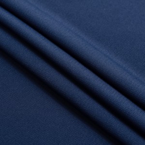 Polo de golf pour homme bleu marine à manches courtes, couleur unie, style décontracté, tissu tricoté respirant, coupe classique, logo sur la manche gauche - Product Image 3