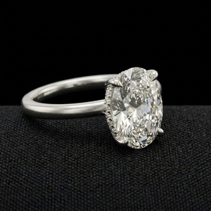 Anillo de Diamantes de Oro Blanco de 9k de Estilo Lujoso para Mujer, Anillo de Bodas Sencillo con Acabado Brillante - Product Image 2