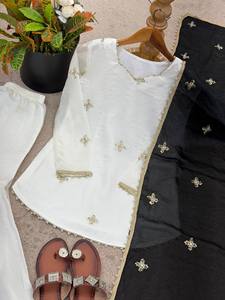 Conjunto de Traje Sharara Palazzo de Seda con Bordado de Lentejuelas, Traje Indio Pakistaní para Bodas y Fiestas para Mujer - Product Image 4