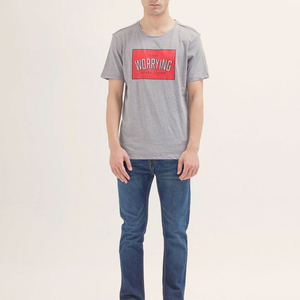 Camiseta de Gran Tamaño con Logotipo Personalizado, 100% Algodón, Estilo Urbano, Impresión DTG, Color Sólido, Venta al Por Mayor, Calidad Premium, Secado Rápido y Transpirable - Product Image 5