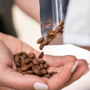 CAFÉ TOSTADO HANCOFFEE VIETNAM PREMIUM 100% ARÁBICA, Granos Enteros, 500gr/bolsa - Servicio de Marca Privada con Muestra Gratuita - Product Image 1