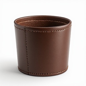 Mini-planteur en cuir gaufré de qualité supérieure, conçu pour un style d'intérieur moderne, avec une texture unique et une décoration sophistiquée - Product Image 2
