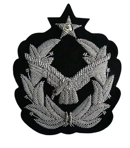 Insignia de blazer universitaria de diseño personalizado con bordado a mano de seda india y hilo de bullion, accesorios de prendas de vestir para coser, al por mayor - Product Image 4