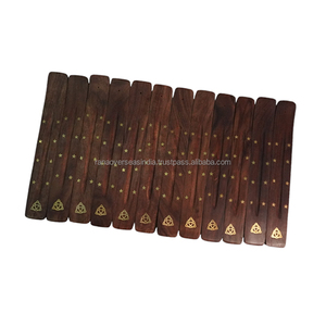 Quemador de incienso de estrella Triquetra de madera hecho a mano, patrón de incrustaciones de latón, receptor de cenizas recién llegado para regalar anís estrellado - Product Image 3